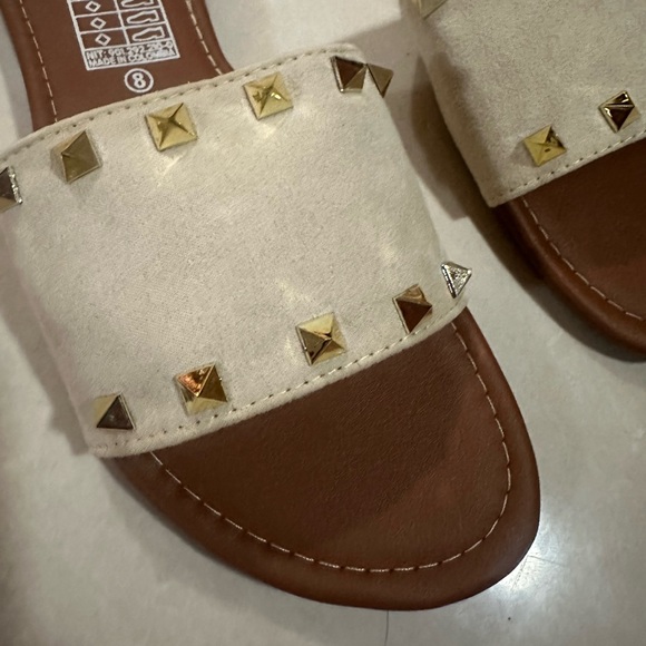 Everglades Brand. Nude color Sandals. Faux Suede Sandals. - Picture 2 of 5